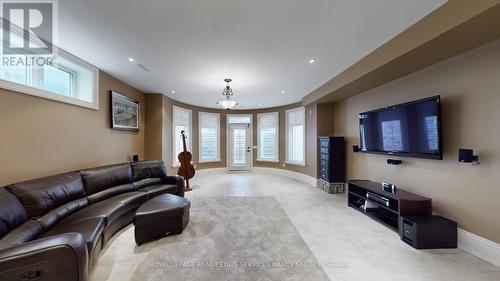 9 Fifeshire Road, Toronto, ON - Indoor