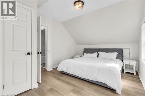 9 Dunbar Road S, Waterloo, ON - Indoor Photo Showing Bedroom