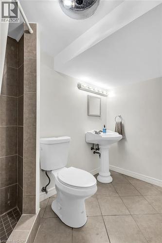9 Dunbar Road S, Waterloo, ON - Indoor Photo Showing Bathroom