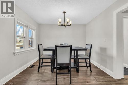 9 Dunbar Road S, Waterloo, ON - Indoor Photo Showing Dining Room