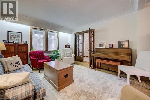 55 Aberdeen Road S, Cambridge, ON - Indoor Photo Showing Living Room