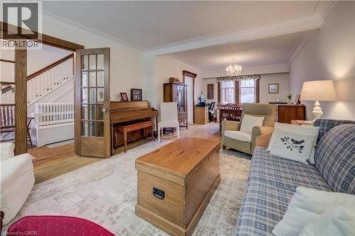 55 Aberdeen Road S, Cambridge, ON - Indoor Photo Showing Living Room