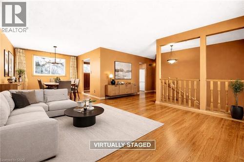 11 Pinard Street, Hamilton, ON - Indoor Photo Showing Living Room
