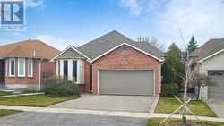 107 ROSEBOROUGH CRESCENT  Vaughan, ON L4J 4V2