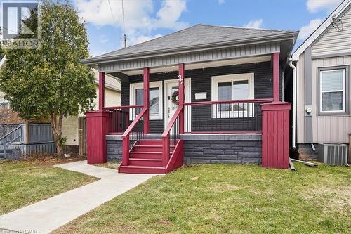 32 ALLAN Avenue  Hamilton, ON L8H 2C9