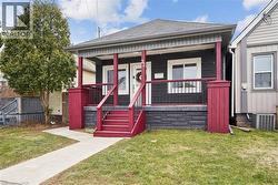 32 ALLAN Avenue Hamilton, ON L8H 2C9