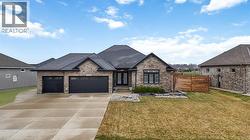 3960 CULLEN DRIVE  Plympton-Wyoming, ON N0N 1J6