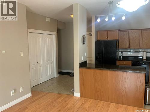 403 333 Nelson Road, Saskatoon, SK - Indoor Photo Showing Kitchen