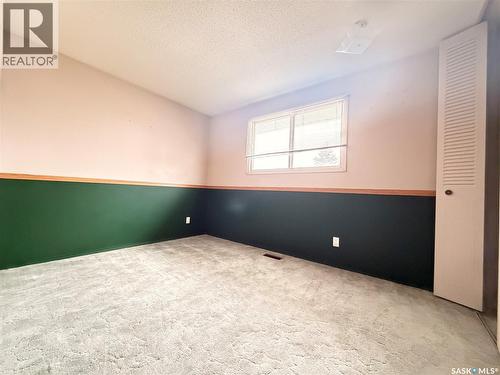 33 Willowview Street, Regina, SK - Indoor Photo Showing Other Room