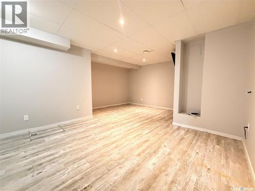 33 Willowview Street, Regina, SK - Indoor