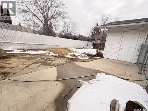 33 Willowview Street, Regina, SK - Outdoor