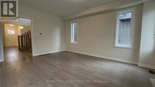 10 Molnar Crescent, Brant, ON - Indoor Photo Showing Other Room