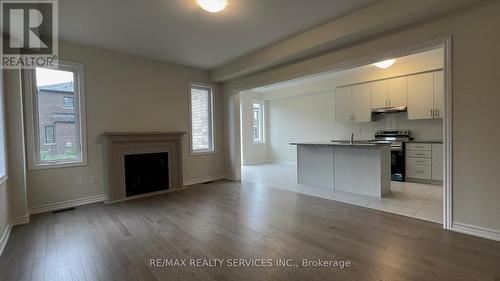 10 Molnar Crescent, Brant, ON - Indoor With Fireplace