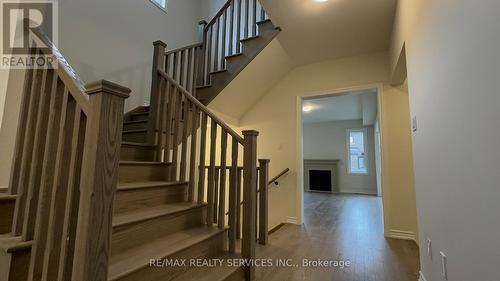 10 Molnar Crescent, Brant, ON - Indoor Photo Showing Other Room