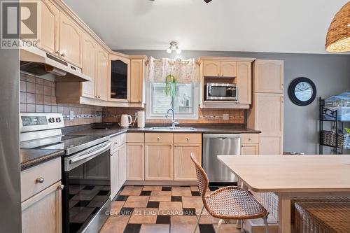 17 Cottonwood Drive, St. Thomas, ON 