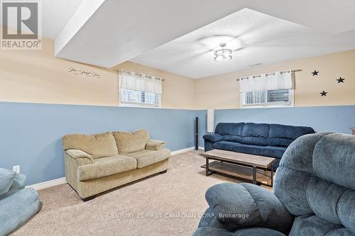 17 Cottonwood Drive, St. Thomas, ON 