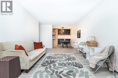 231 310 Stillwater Drive, Saskatoon, SK - Indoor Photo Showing Living Room