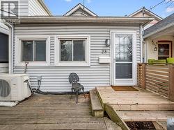 23 KENWORTHY AVENUE Toronto, ON M1L 3B1