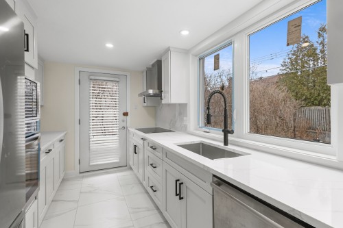 Kitchen - 266 Av. Glengarry, Mont-Royal, QC - Indoor Photo Showing Kitchen