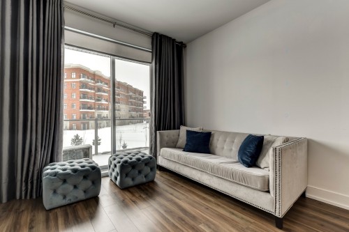 206-7085 Rue de Lunan  Brossard, QC J4Y 0N4