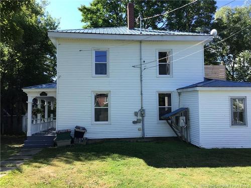 16 Dow St, Saint Stephen, NB 