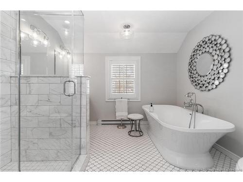 121 Winslow St, Fredericton, NB 