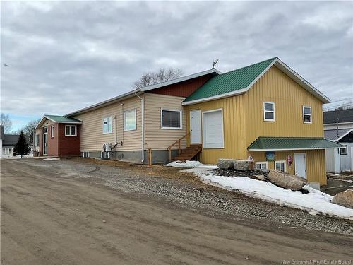 16 Hospital St, Bath, NB 
