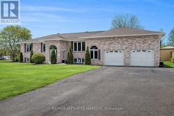 8 DAVIS LANE Rideau Lakes, ON K7A 4S5