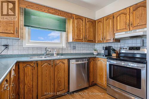 74 Colonel By Crescent, Smiths Falls, ON - Indoor Photo Showing Kitchen With Double Sink