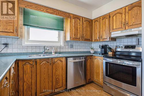 74 Colonel By Crescent, Smiths Falls, ON - Indoor Photo Showing Kitchen With Double Sink