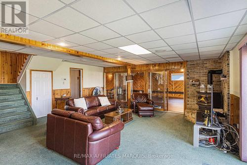 74 Colonel By Crescent, Smiths Falls, ON - Indoor Photo Showing Other Room