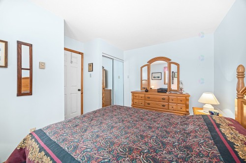 Chambre à coucher - 9 Av. Woodlawn, Bristol, QC - Indoor Photo Showing Bedroom