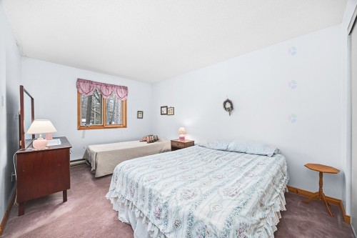 Chambre à coucher - 9 Av. Woodlawn, Bristol, QC - Indoor Photo Showing Bedroom