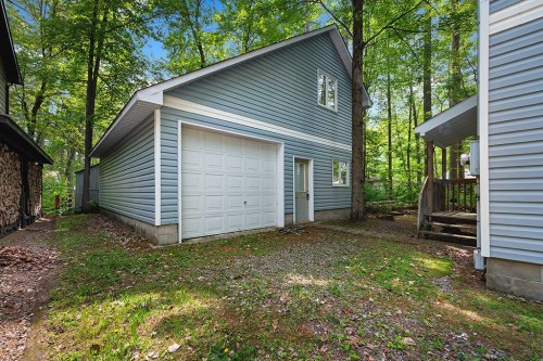 Garage - 9 Av. Woodlawn, Bristol, QC - Outdoor With Exterior