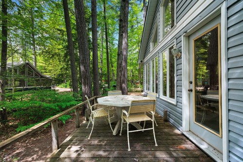 Terrasse - 9 Av. Woodlawn, Bristol, QC - Outdoor With Exterior