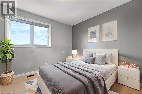 1295 Sheffield Road, Cambridge, ON - Indoor Photo Showing Bedroom