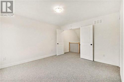 44 Whitcomb Crescent, Smiths Falls, ON - Indoor Photo Showing Other Room