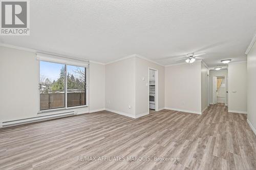 204 - 41 Sunset Boulevard, Perth, ON - Indoor Photo Showing Other Room
