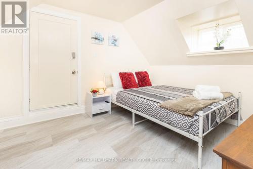 2 - 456 BRONSON AVENUE , Ottawa, Ontario K1R 6J6 3
