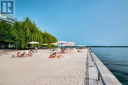 812 - 20 RICHARDSON STREET Toronto, ON M5A 4J9