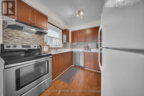 Kitchen - 76 Cornwall Drive, Ajax (Central), ON - Indoor Photo Showing Kitchen