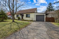 11 CENTRE STREET Essa, ON L0M 1B0