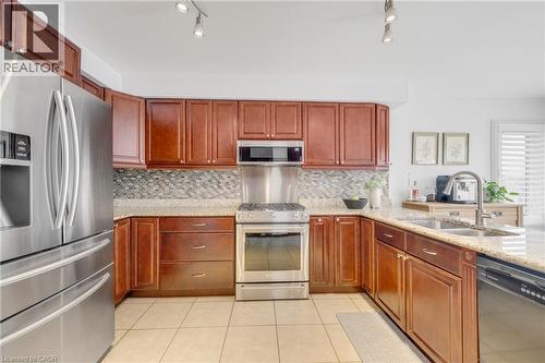 2051 Deer Run Avenue, Burlington, ON - Indoor Photo Showing Kitchen With Double Sink