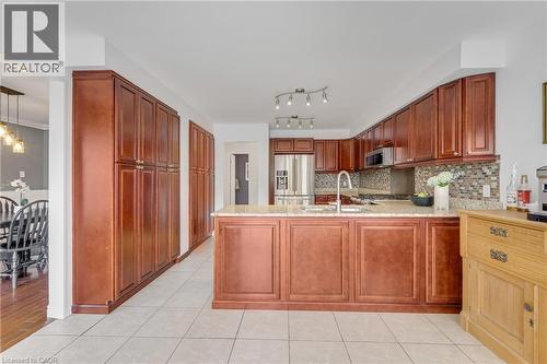 2051 Deer Run Avenue, Burlington, ON - Indoor Photo Showing Kitchen