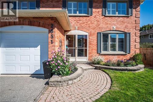 2051 Deer Run Avenue, Burlington, ON - Outdoor