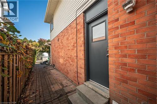 2051 Deer Run Avenue, Burlington, ON - Outdoor With Exterior