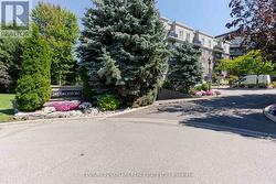 516 - 245 DALESFORD ROAD Toronto, ON M8Y 4H7