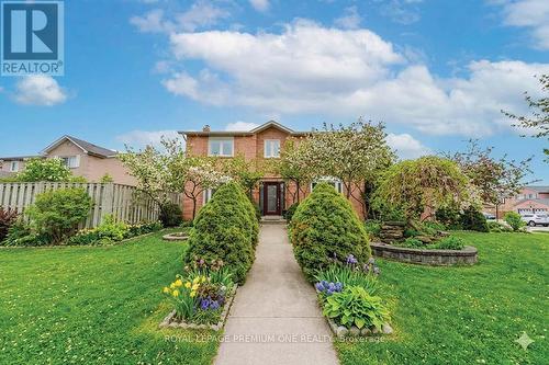 25 SIR LANCELOT COURT  Caledon, ON L7E 1N3