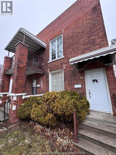 454 VERA PLACE , Windsor, Ontario N9A 5W3 2