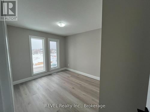 16 Keystone Trail, Welland (Lincoln/Crowland), ON - Indoor Photo Showing Other Room